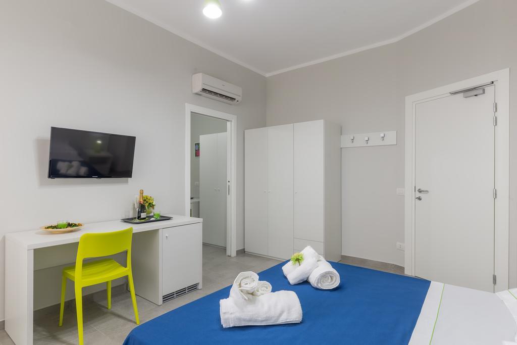 Miamo Suite Кастелламмаре-ди-Стабия Экстерьер фото