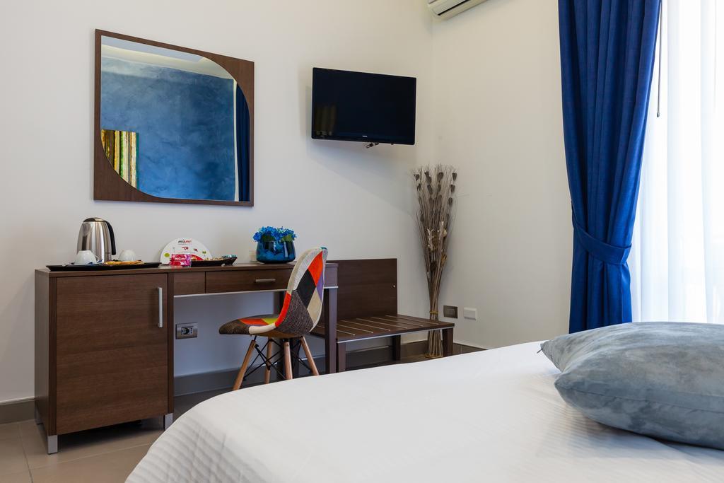 Miamo Suite Кастелламмаре-ди-Стабия Экстерьер фото